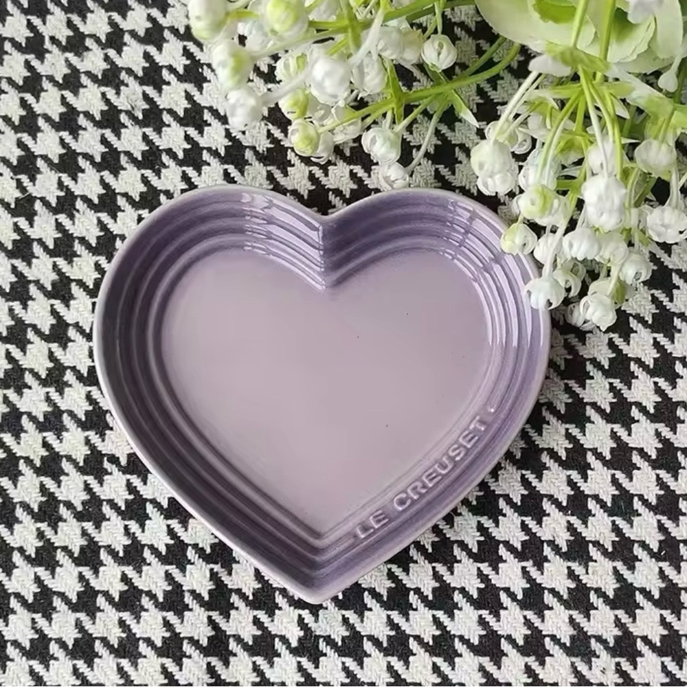 Le Creuset Stoneware Heart Shaped Trinket Dish Plate Tray Bowl